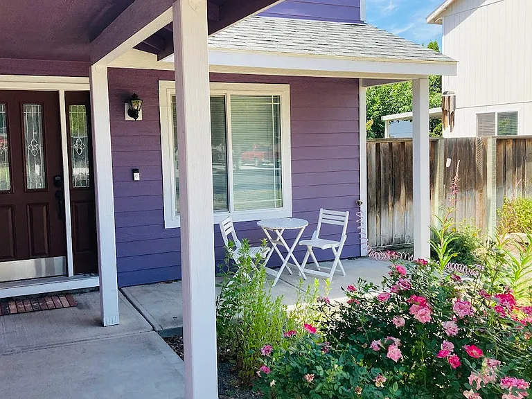 2020 Perch Ave — Photo 3