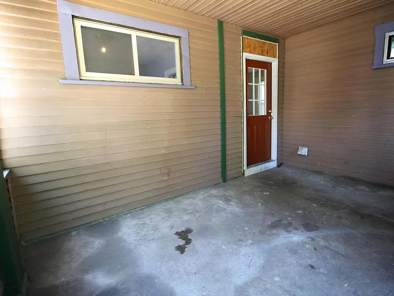2690 Neil Ave — Photo 12
