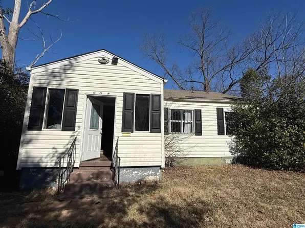 608 40th Pl, Fairfield, AL 35064