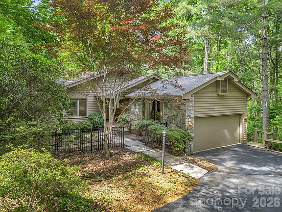 3rd image of 118 Timber Creek Rd