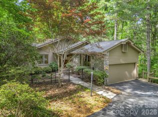 118 Timber Creek Rd, Laurel Park, NC 28739