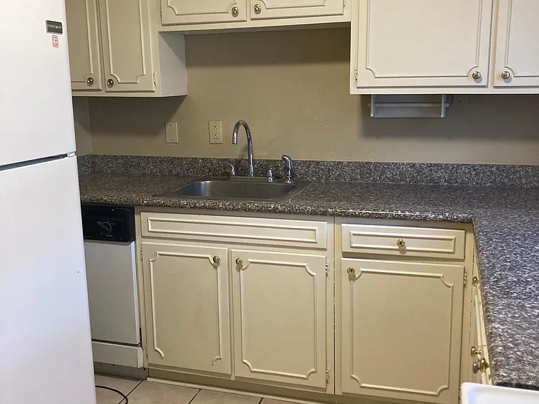 2134 Metairie Rd #106 — Photo 4