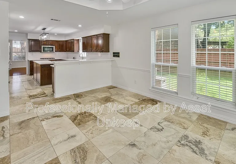 18528 Vista Del Sol — Photo 11