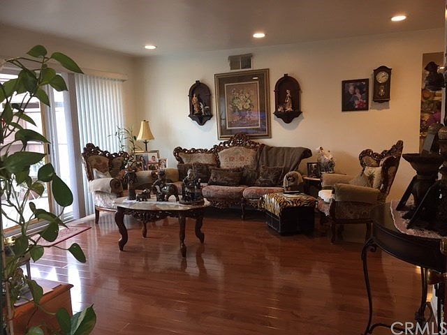 1st image of 1094 Cabrillo Park Dr APT C