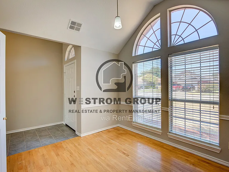 1200 Buehler Ct — Photo 6