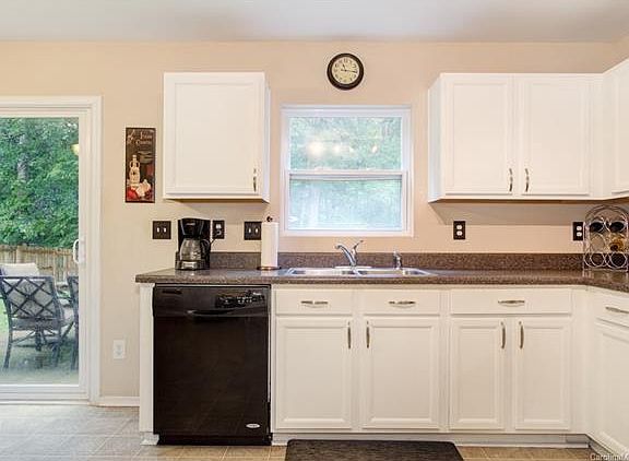 4th image of 2631 Buckleigh Dr #177