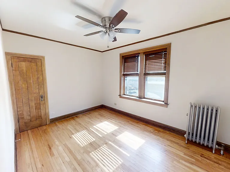 Kedzie Property — Photo 13
