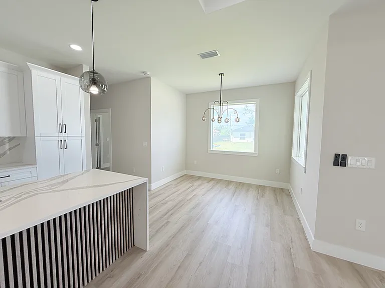 3208 7th St W — Photo 10