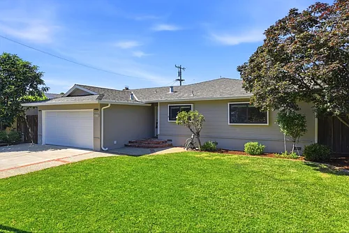 1683 Hyacinth Ln Photo 1