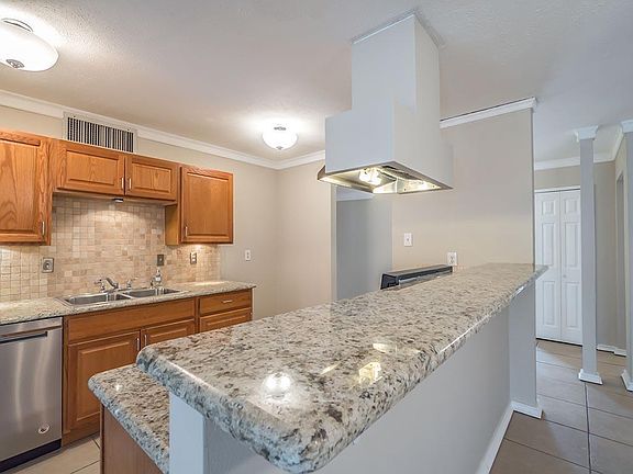 5th image of 5413 Gibson Dr