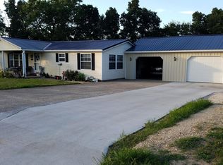 342 Bartlett Dr, Mitchell, IN 47446