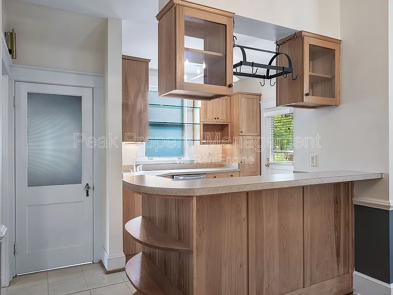 1310 Greycourt Ave — Photo 11
