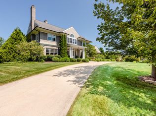 3028 Wyndwicke Dr, Saint Joseph, MI 49085