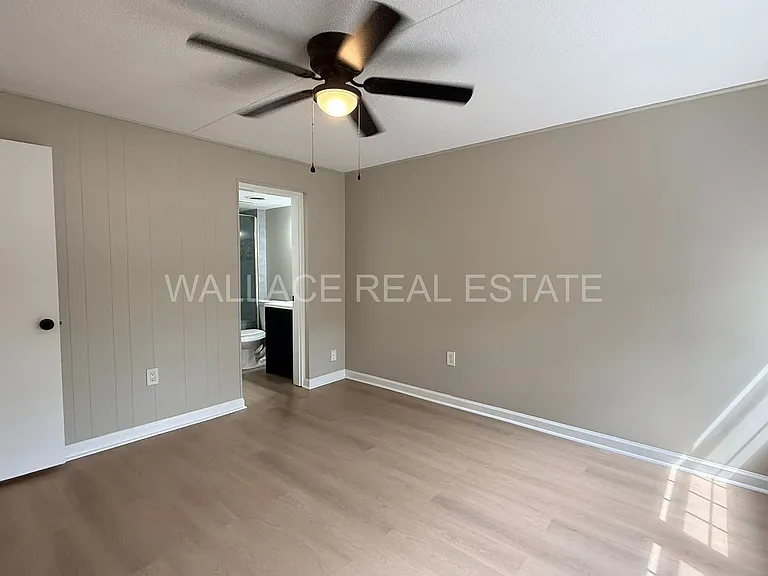 2749 Sullins St #211 — Photo 9