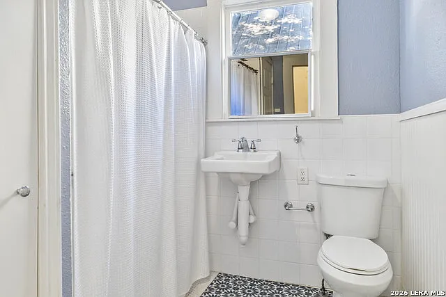 749 E Ashby Pl — Photo 17