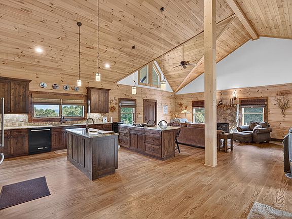 4th image of 454 Gibson Knob Rd