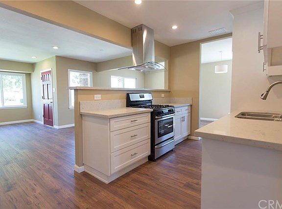 5th image of 14423 Cabell Ave