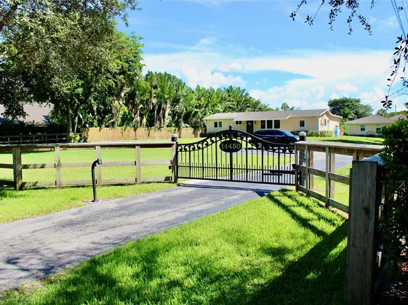 14450 SW 24th Street, Davie, FL 33325