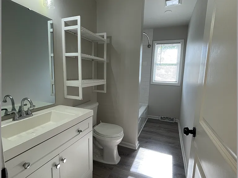 938 Jackson Pl — Photo 9