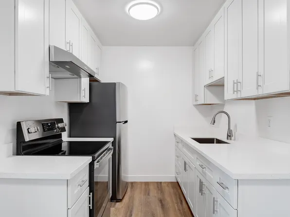 The Vizcaya, 2643 S Bascom Ave #39, Campbell, CA 95008