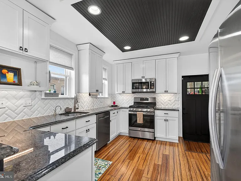 3200 Fleet St — Photo 10