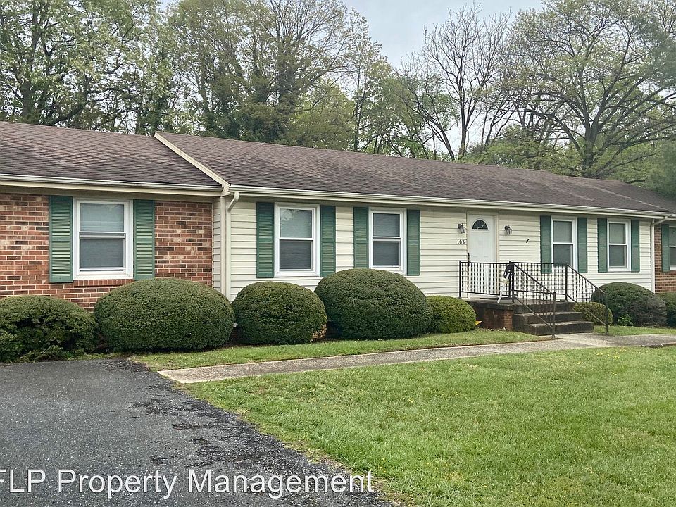 1st image of 103 Woodberry Ln