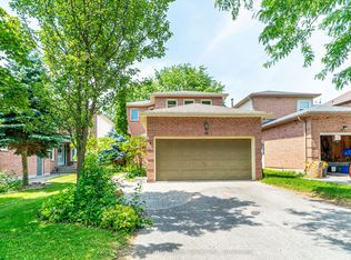38 Lipton Cres, Whitby, ON L1R1W7