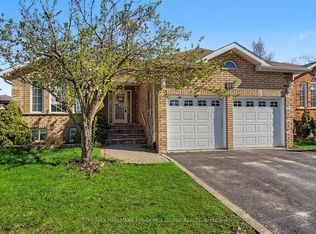 332 Harvie Rd, Barrie, ON L4N 8H7