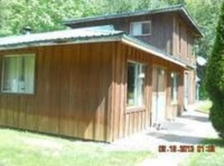 99338 Lone Pine Ln, Myrtle Point, OR 97458