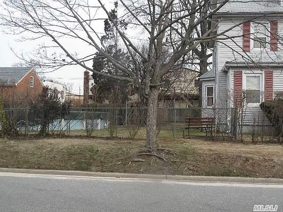 2nd image of 475 Broadway