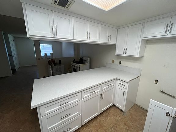 4th image of 4838 W Avenue L10
