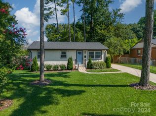 711 Norwood Dr, Charlotte, NC 28208