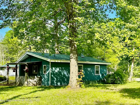 564 Partridge Run, Barryton, MI 49305