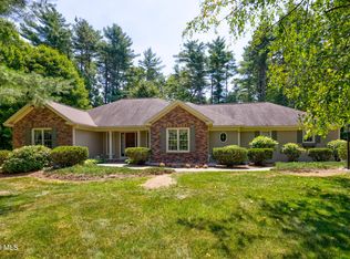 114 Equinox Rd, Lake George, NY 12845