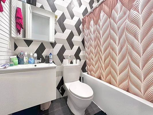 Rented by Doorway NYC, LLC | media 28