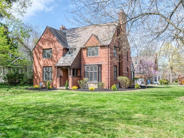 3256 Daleford Rd, Shaker Heights, OH 44120