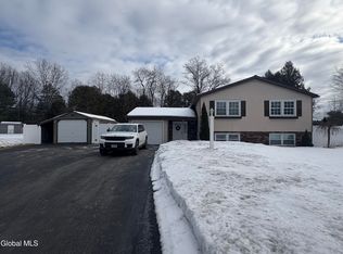 6 Stuyvesant Court, Ballston Spa, NY 12020