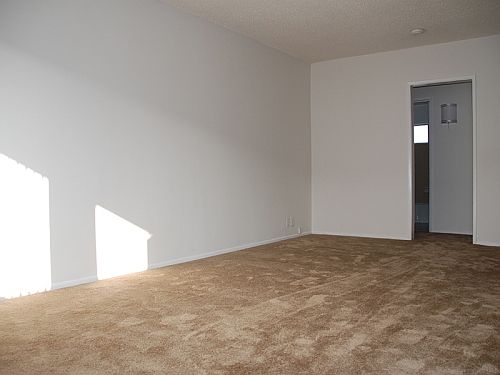 5th image of 13922 Yukon Ave APT 17