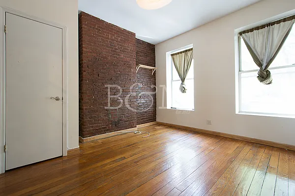 Rented by Brick&Mortar | media 18