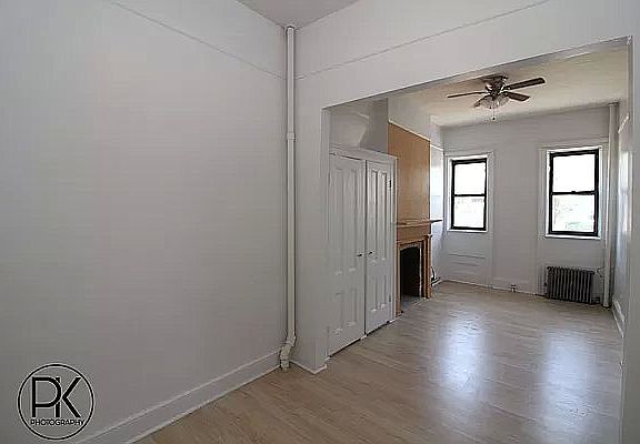 4th image of 334 McGuinness Blvd APT 1R