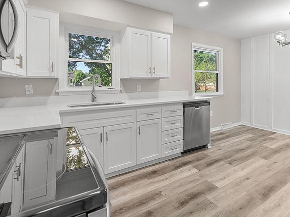 2nd image of 1004 Joy St