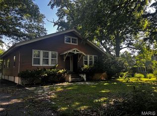 739 Hurstgreen Rd, Saint Louis, MO 63119