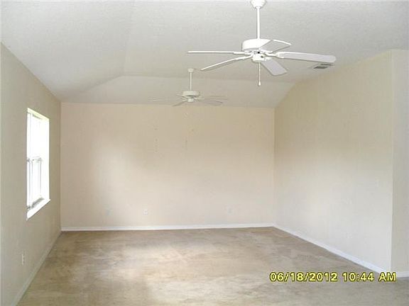4th image of 1757 SE N Buttonwood Drive