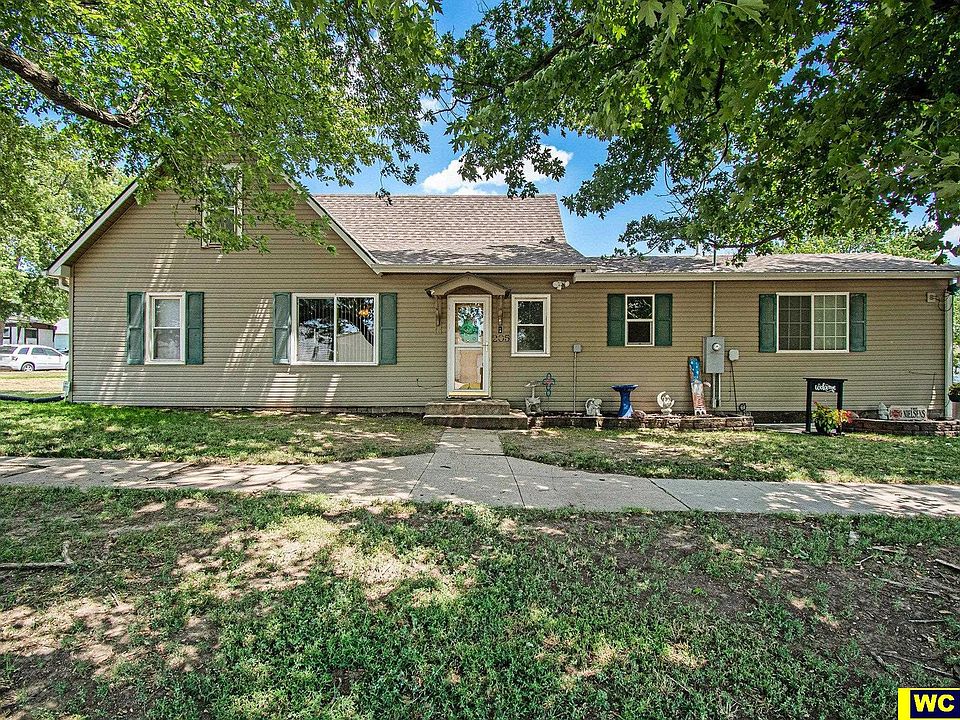 205 Linn St, Kennard, NE 68034 Zillow