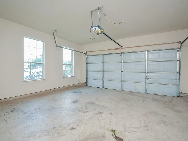 21503 Round Creek Ct — Photo 6