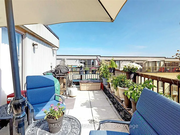 10 Foundry Ave #240 — Photo 34