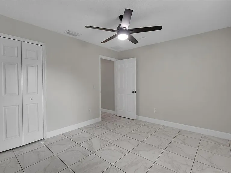 810 Valnera Ct — Photo 23