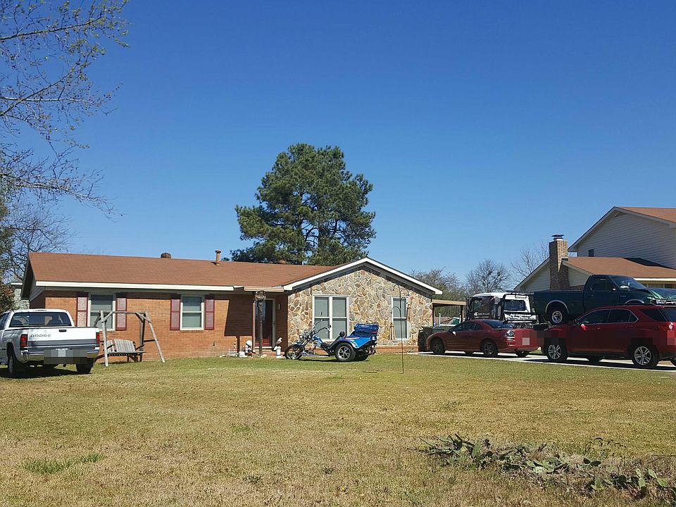 1st image of 267 Hinman Ct