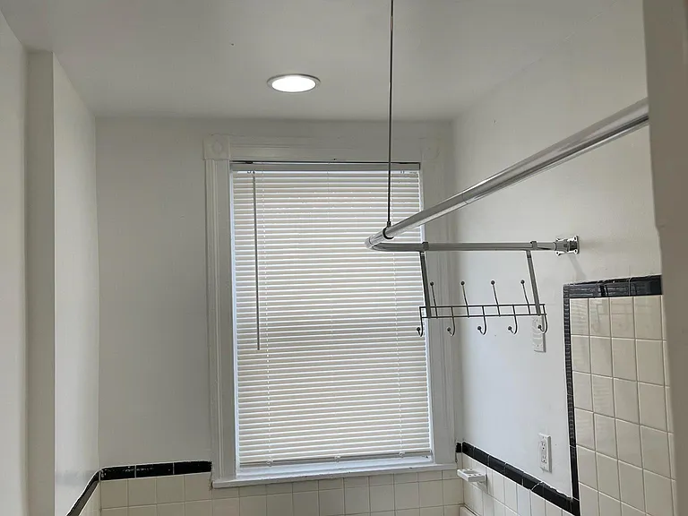 925 W Lindley Ave #2 — Photo 16