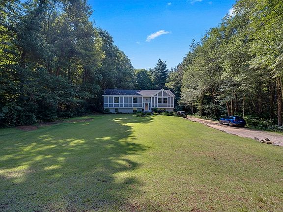 3rd image of 189 Stafford Rd